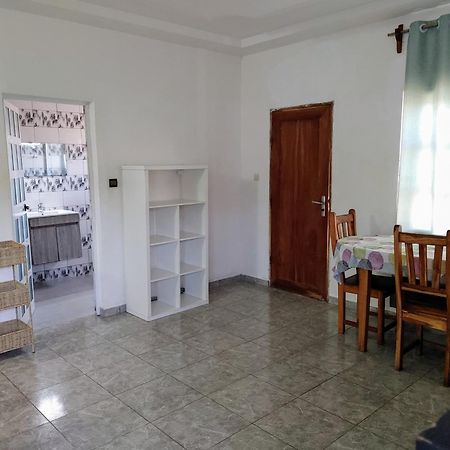 Guesthouse Bambou Beach Grand-Popo Ruang foto