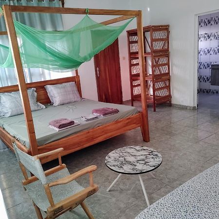 Guesthouse Bambou Beach Grand-Popo Ruang foto