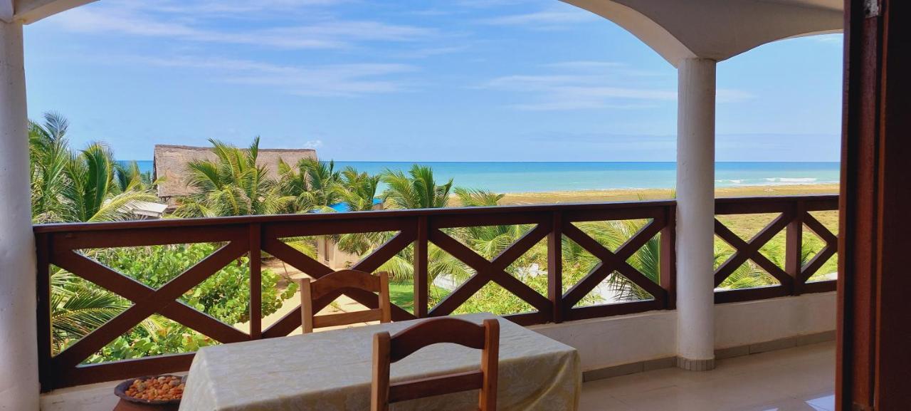 Guesthouse Bambou Beach Grand-Popo Bagian luar foto